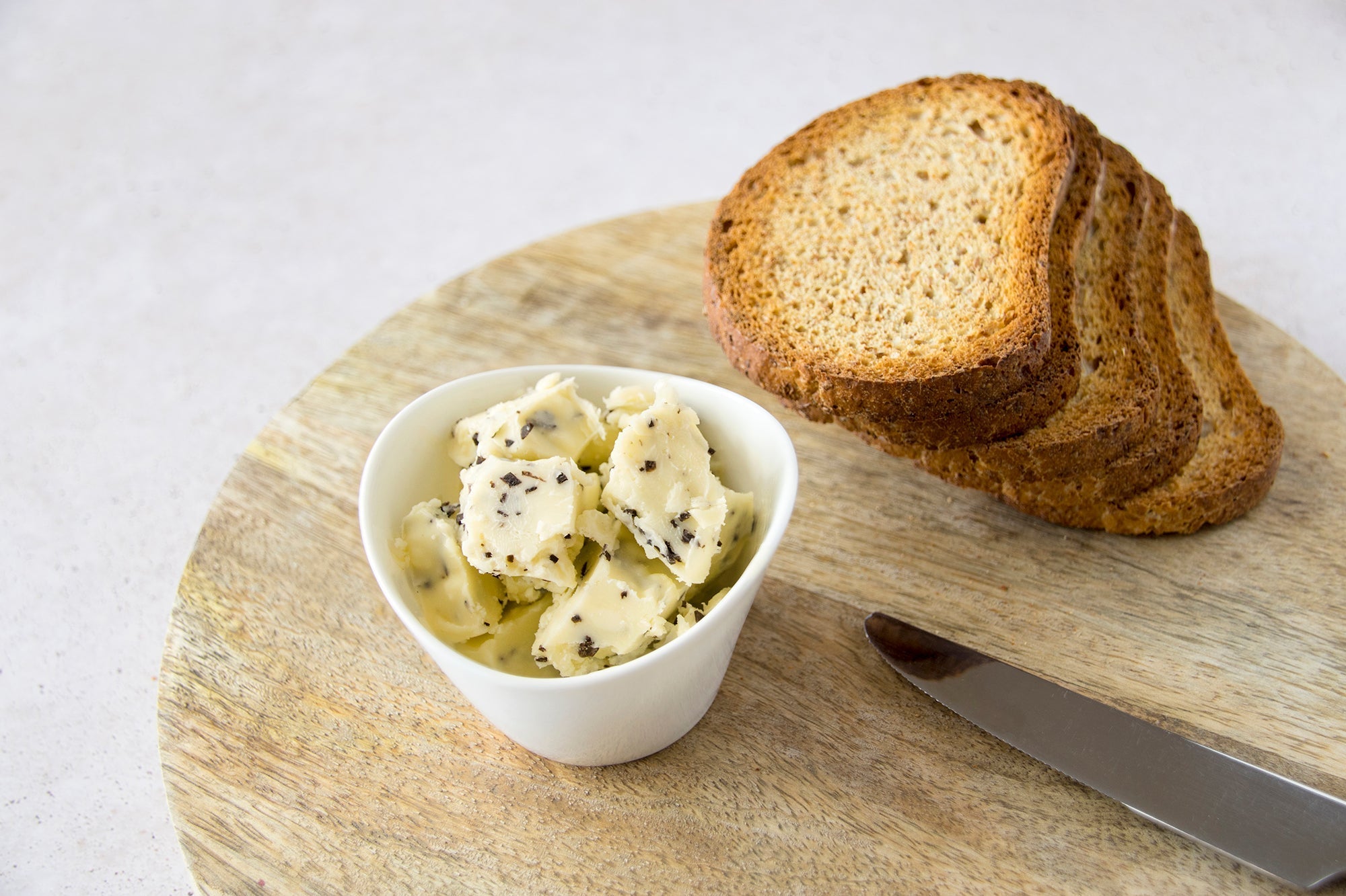 Homemade truffled butter with black truffle | Laumont recipe – LAUMONT UK