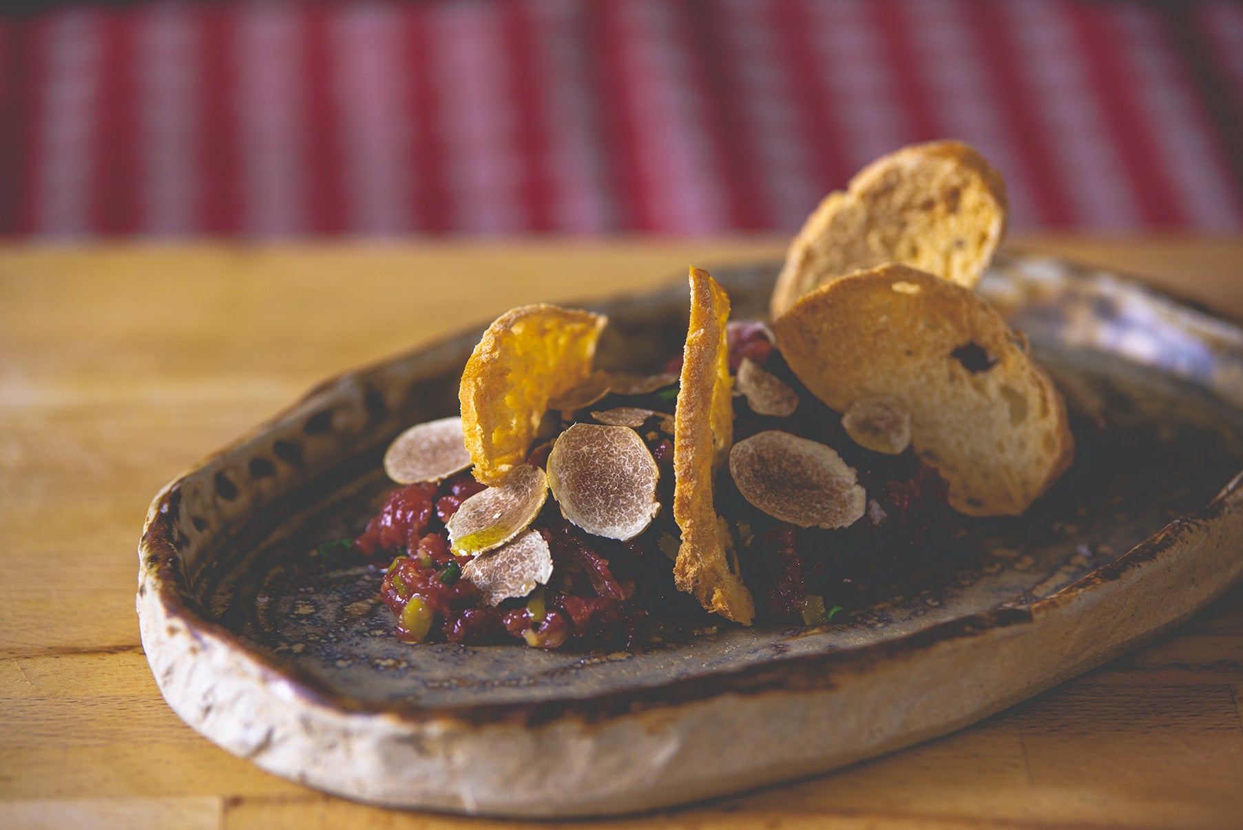 Veal steak tartar with white truffle