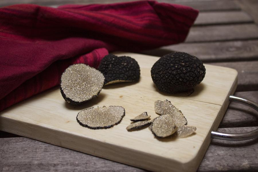 What do truffles taste like?